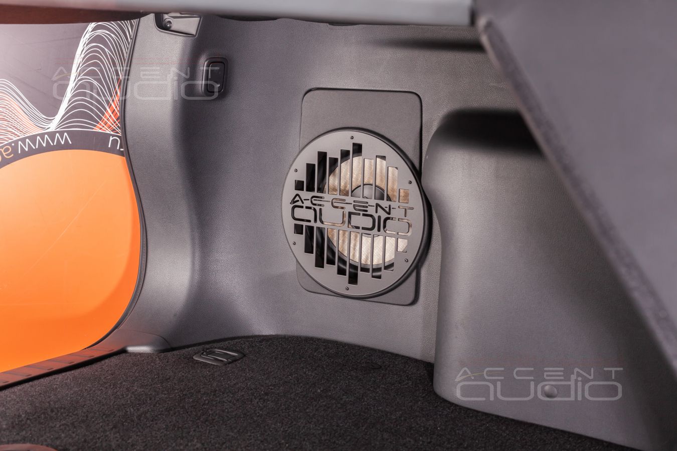 Установка сабвуфера