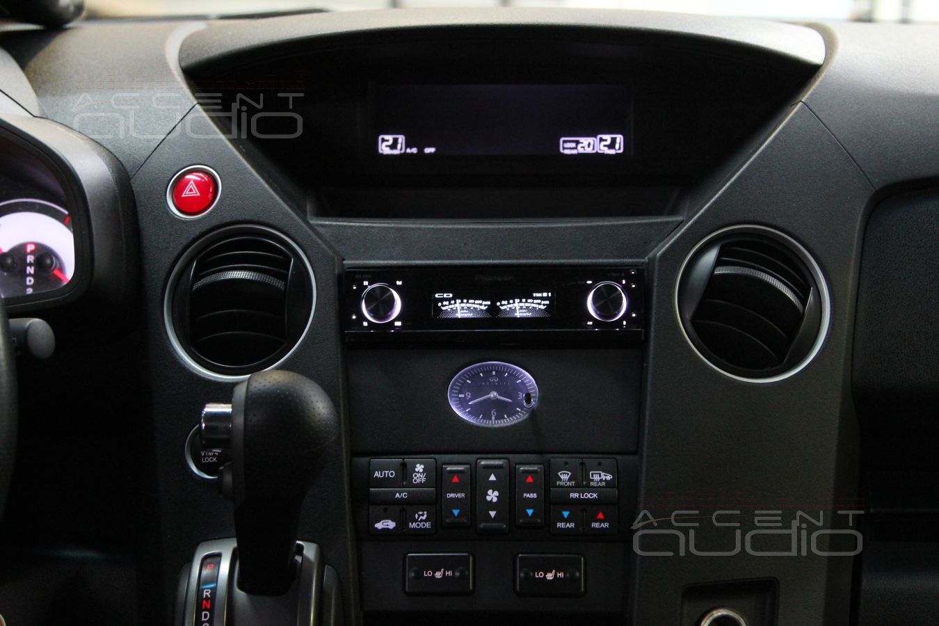 Pioneer DEX-P99RS в Honda Pilot